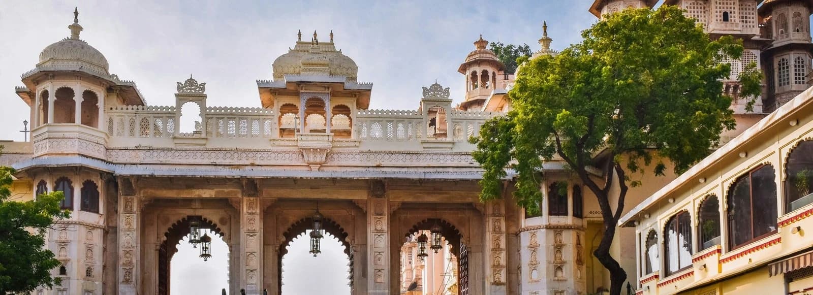 Können Sie Kumbhalgarh, Chittorgarh oder den Monsunpalast ergänzen?