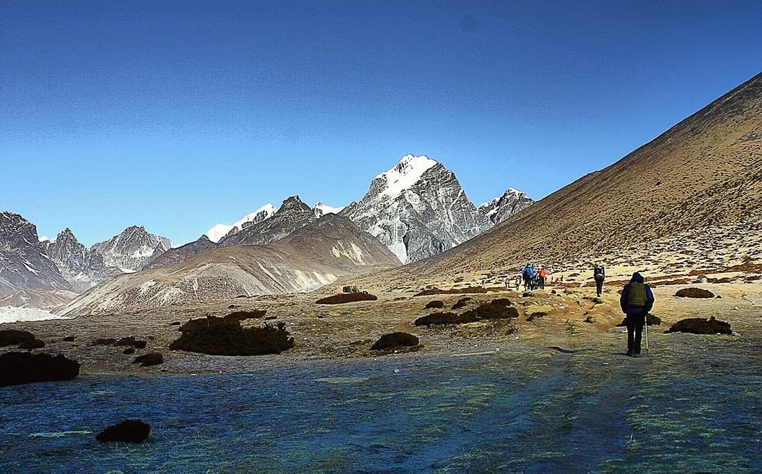 Trekking tour through Nepal — photo 1